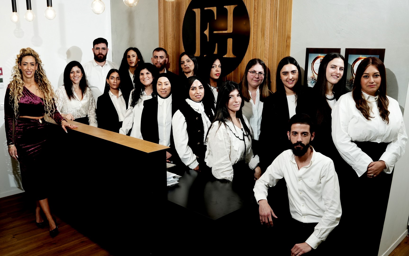 חברת אתי חסן